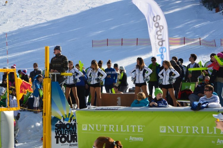Softub na Snow Volleyball Tour