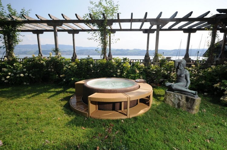 Poly-ratanové obložení vířivky - SLEVA